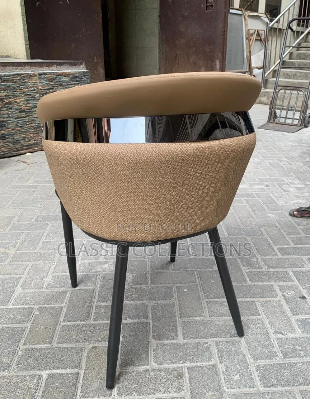 The Milan Luxury Curved Accent Chair