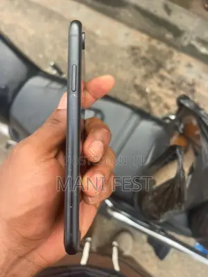 Apple iPhone XR 128 GB Black