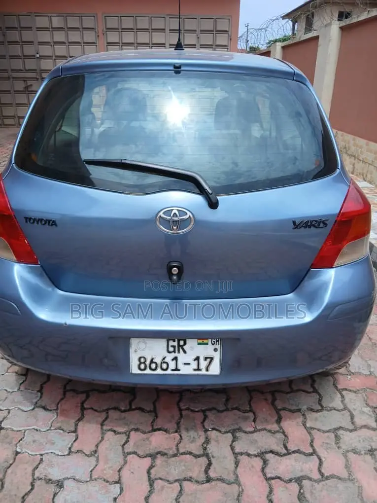 Toyota Yaris 2010 Blue