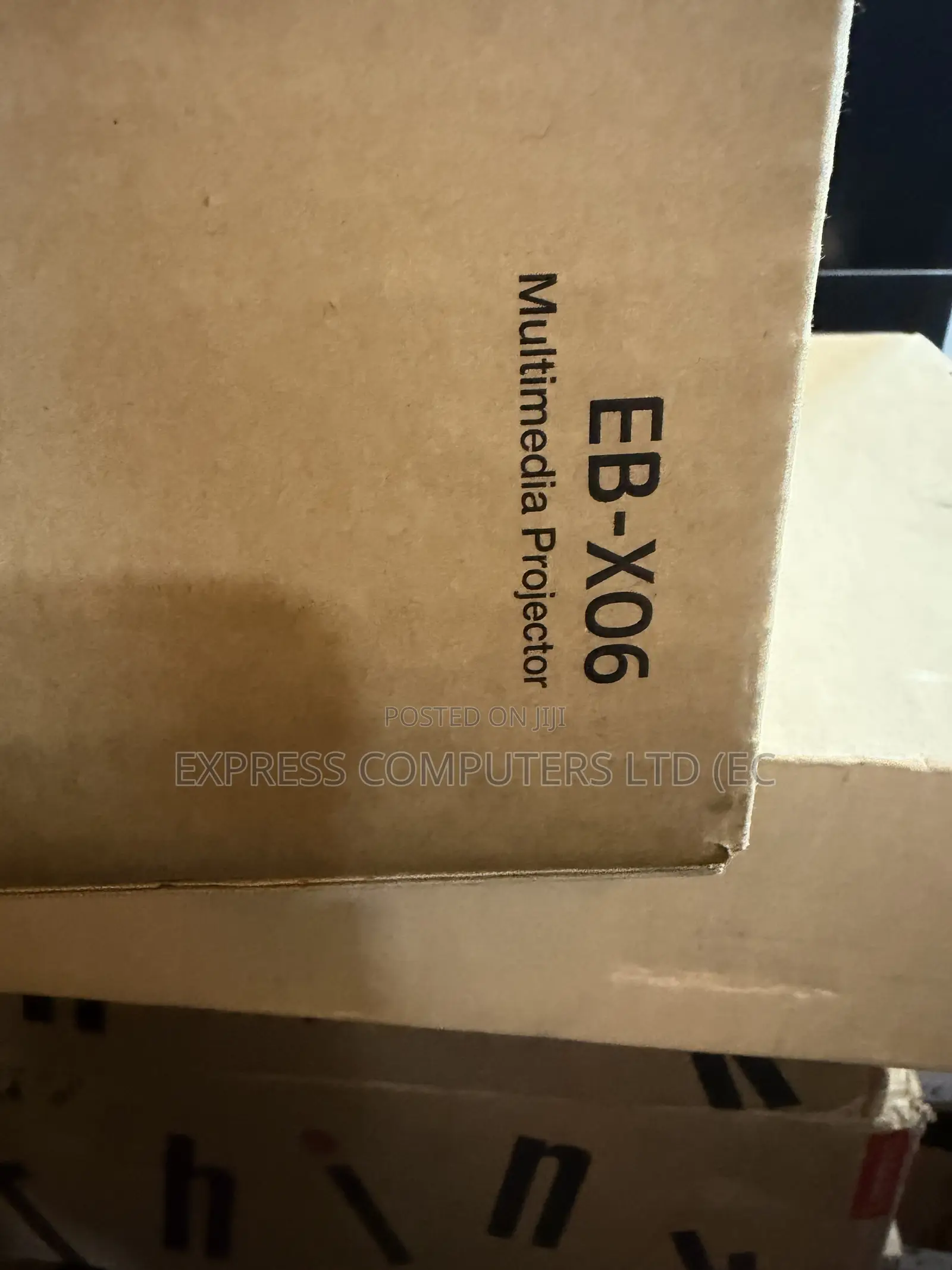 Epson Projector EP-X06(3600 LUMENS) Brand New Sealed From Uk