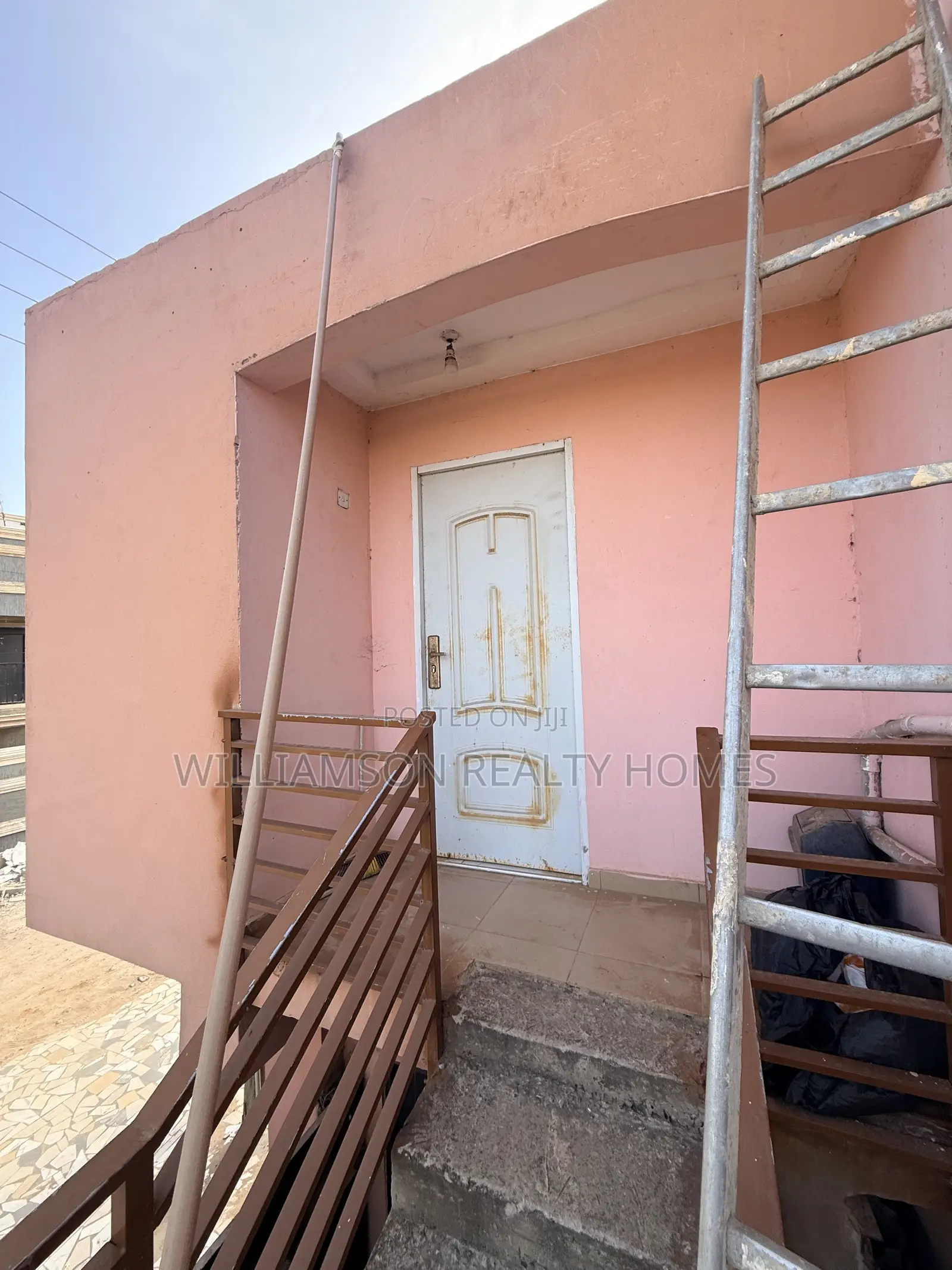 1bdrm Apartment in Hfc Estate Area, Spintex for rent