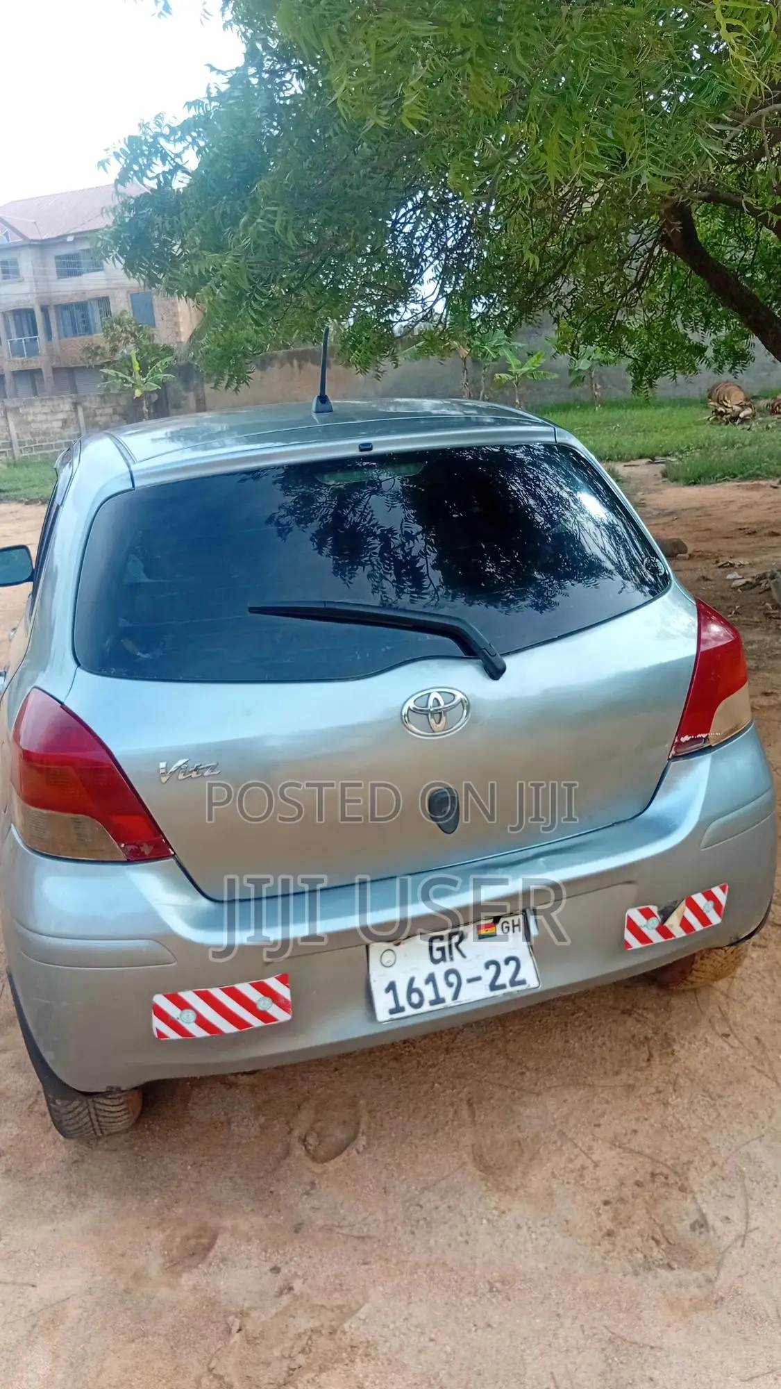 Toyota Vitz 1.3 AWD 5dr 2010 Gray