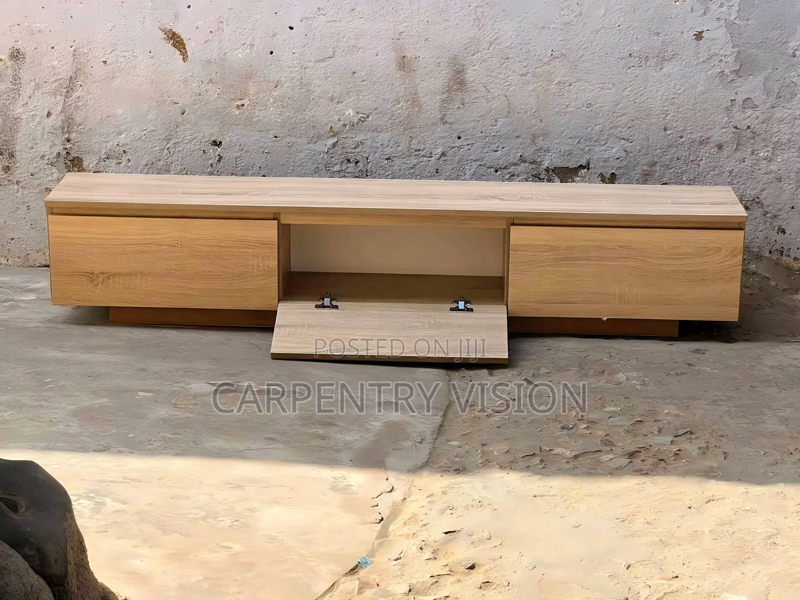 Laminated Boards, TV Stand 6 Feet