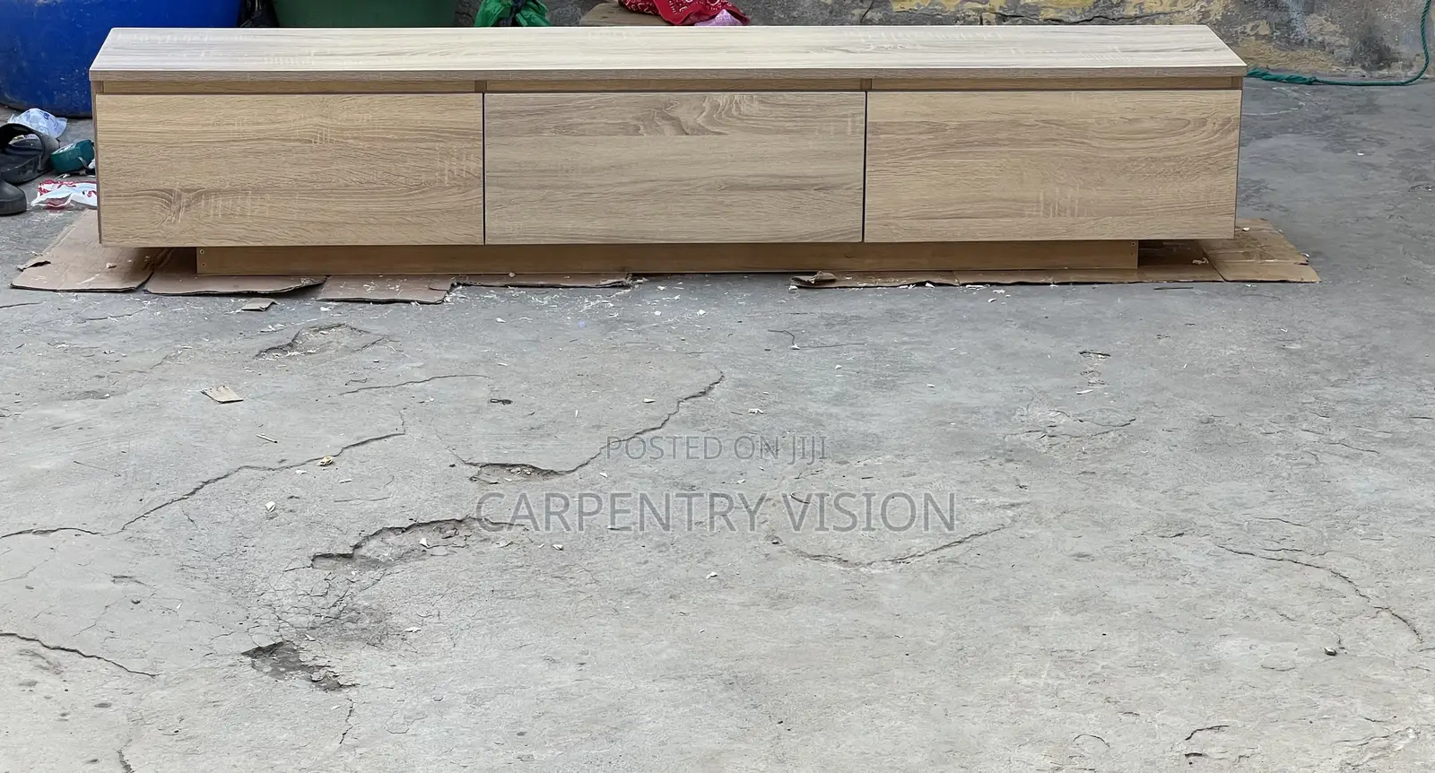 Laminated Boards, TV Stand 6 Feet