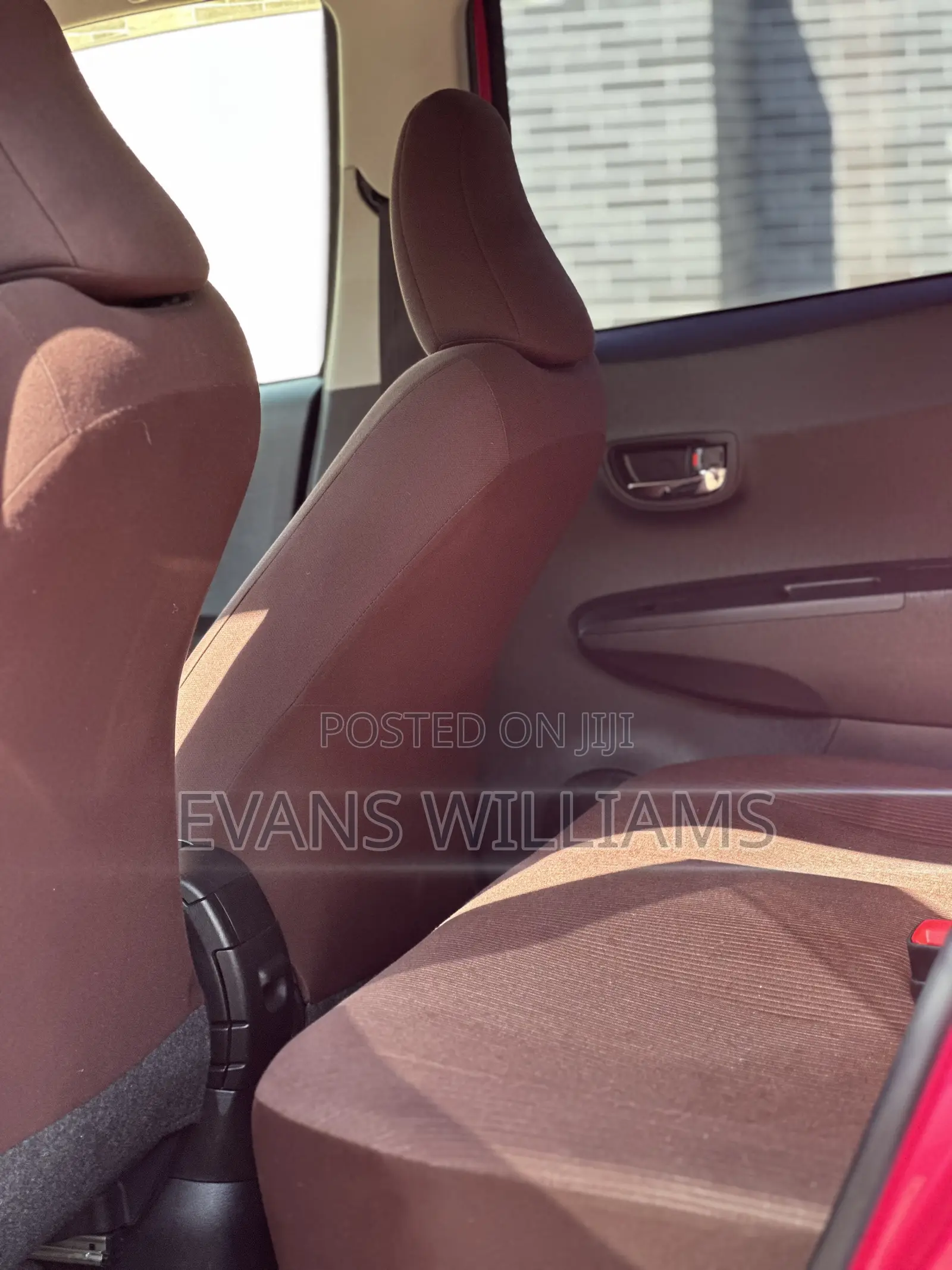 Toyota Vitz 1.3 FWD 5dr 2013 Pink
