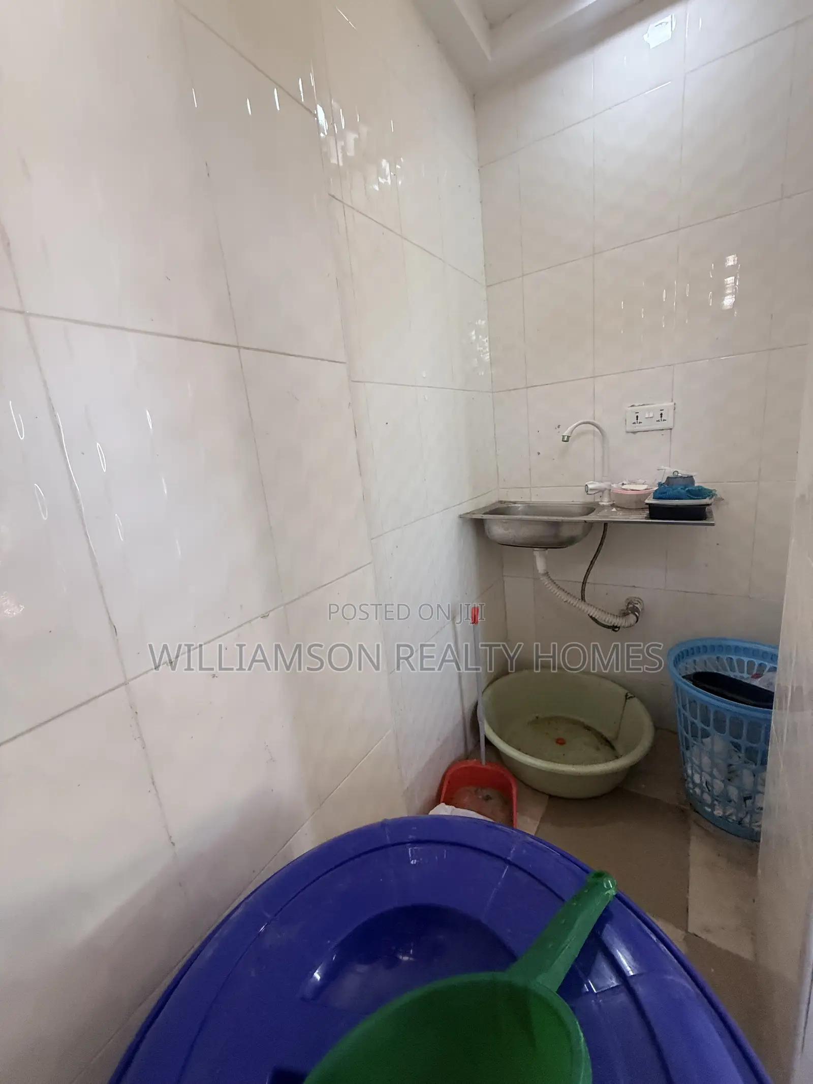 1bdrm Apartment in Hfc Estate Area, Spintex for rent