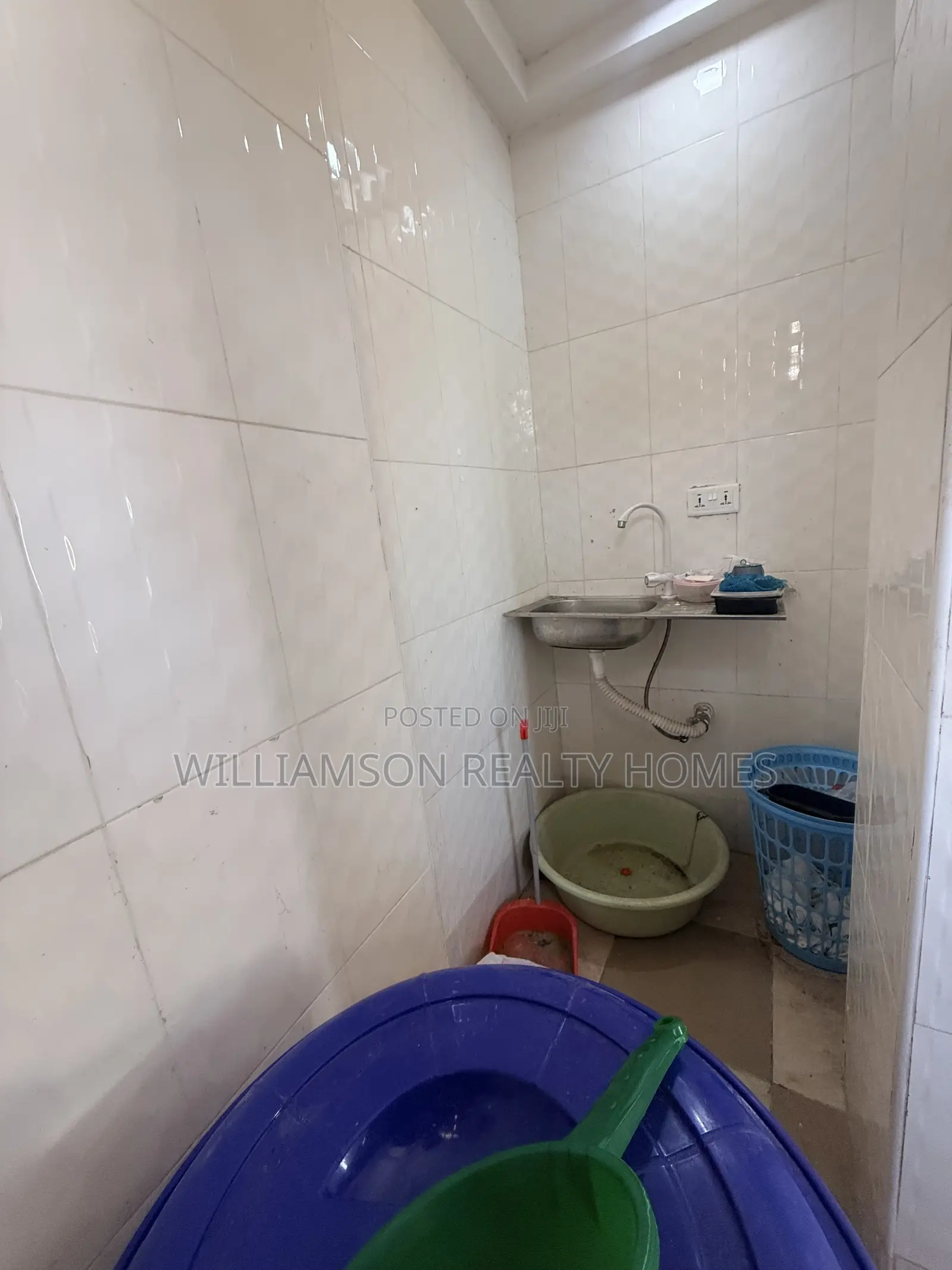 1bdrm Apartment in Hfc Estate Area, Spintex for rent