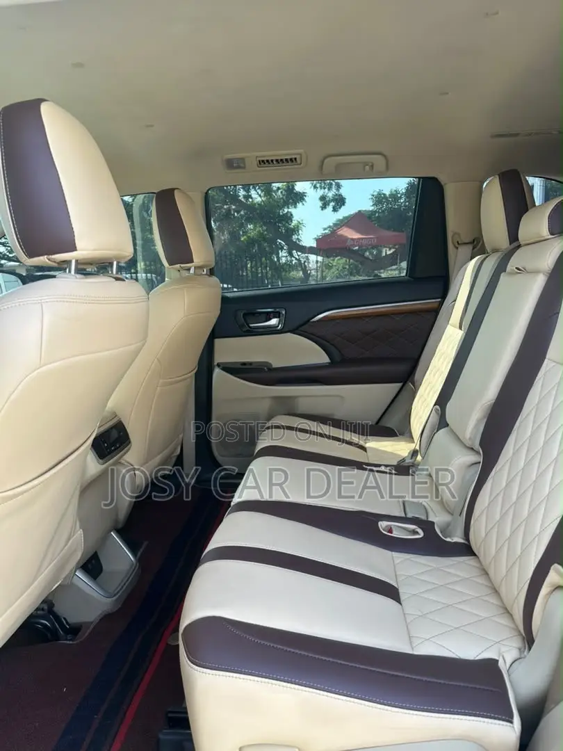 Toyota Highlander XLE FWD 2020 Black