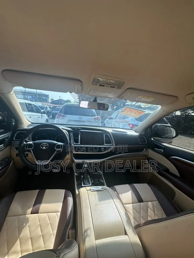Toyota Highlander XLE FWD 2020 Black