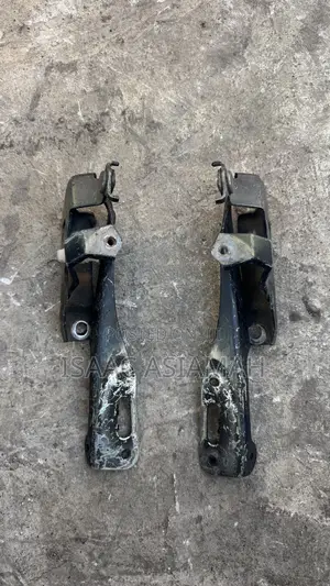 Honda Civic 2016,2017,2018,2019,2020,2021 Bonnet Hinge / Inches