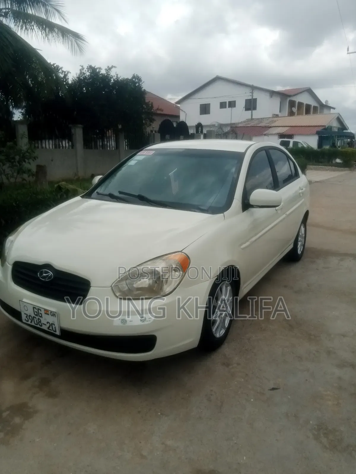 Hyundai Accent 2010 White