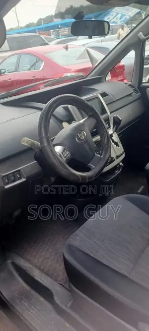 Toyota Voxy 2012 Black