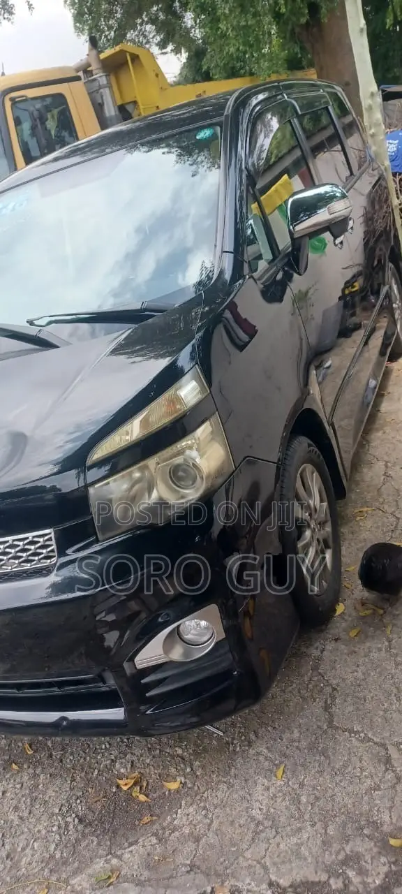 Toyota Voxy 2012 Black