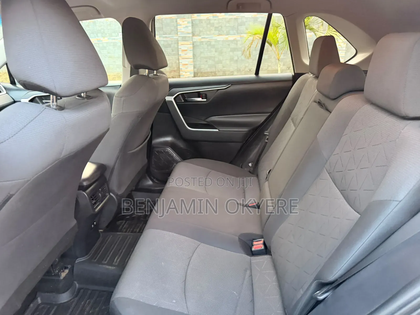Toyota RAV4 2021 Gray