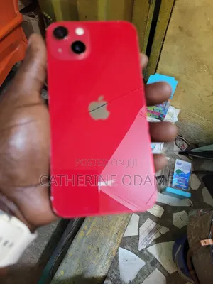 Apple iPhone 13 128 GB Red