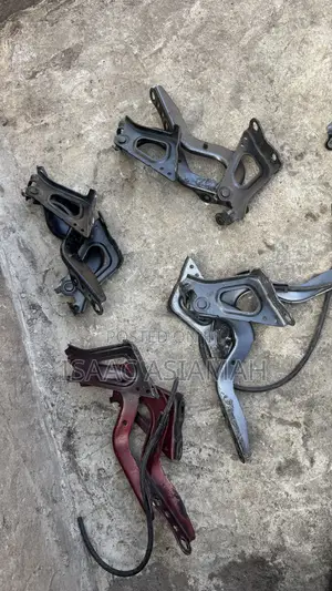 Toyota Rav4 2019,2020,2021,2022,2023,2024 Bonnet Hinge / Inches