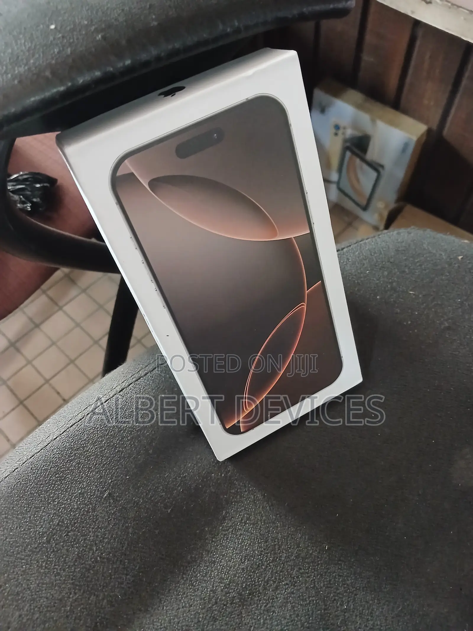 New Apple iPhone 16 Pro Max 512 GB Gold