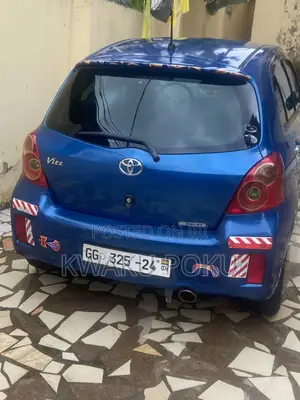 Toyota Vitz 2012 Blue