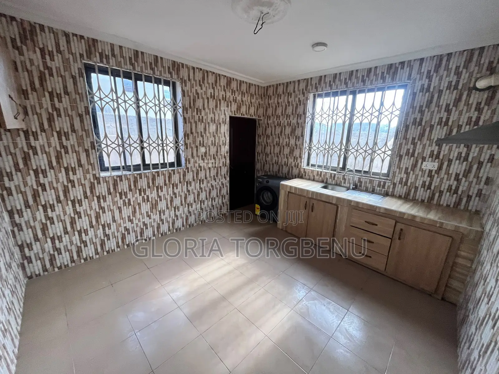 2bdrm Apartment in Adjiriganor for rent