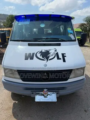Mercedes-Benz Sprinter 2000 White