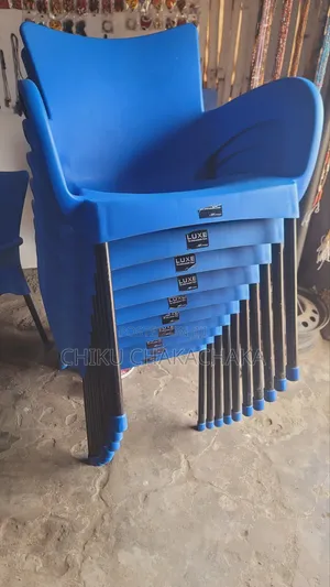 Plastic Chairs LUXE