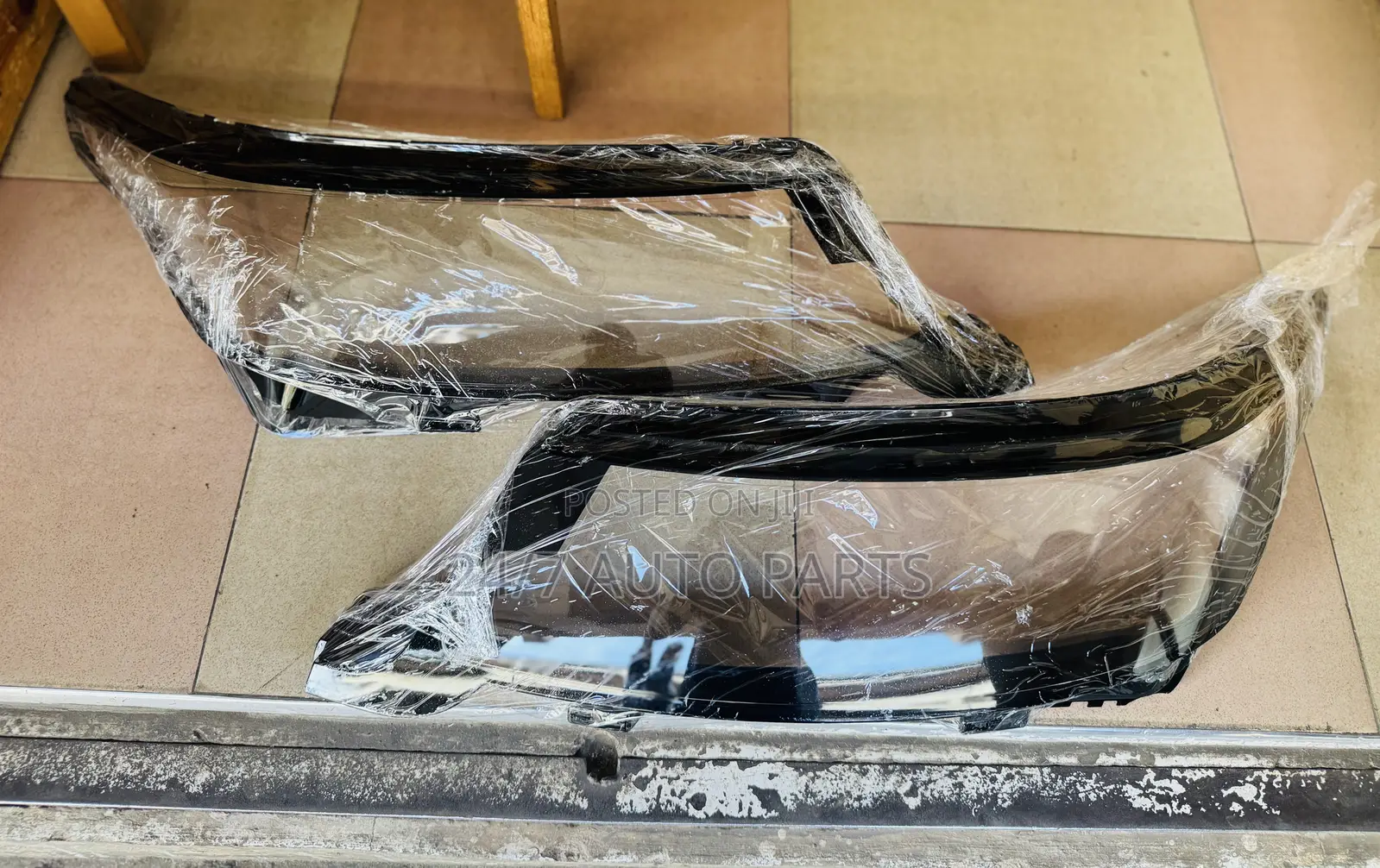 Range Rover Sports Headlight Cover