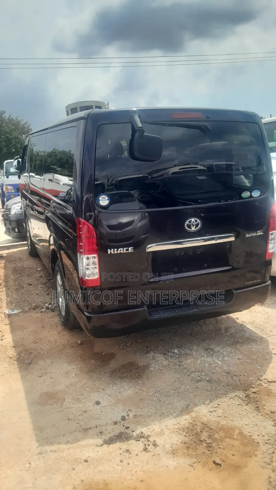Toyota HiAce 2015 Beige