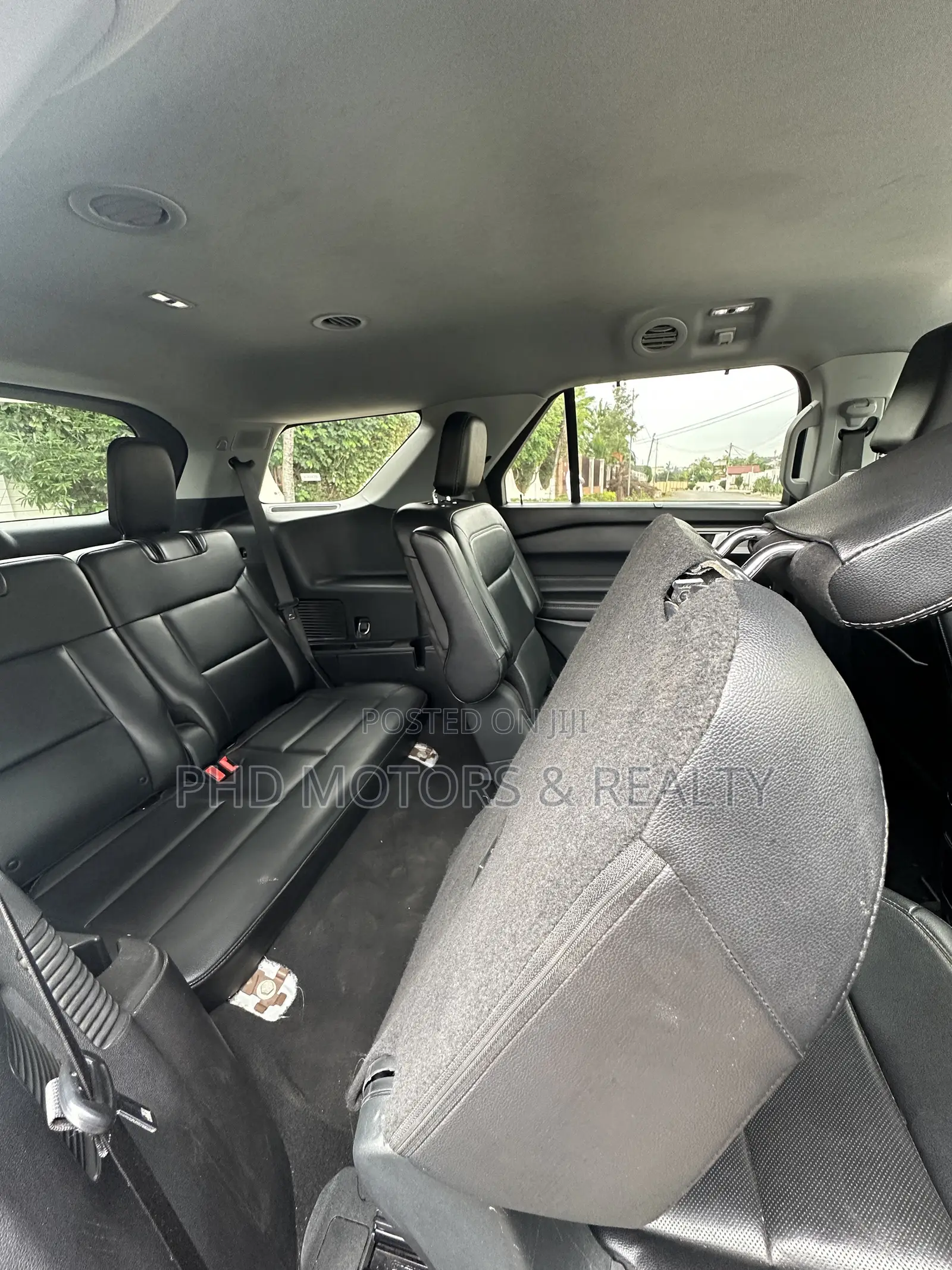 Ford Explorer Limited 2021 White