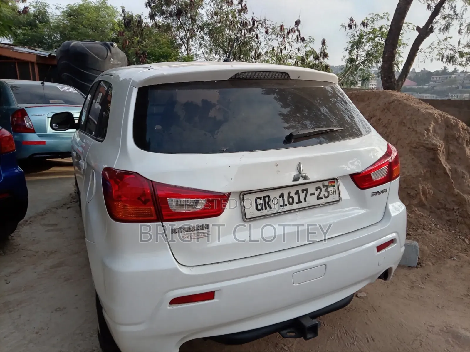 Mitsubishi Outlander 2015 White