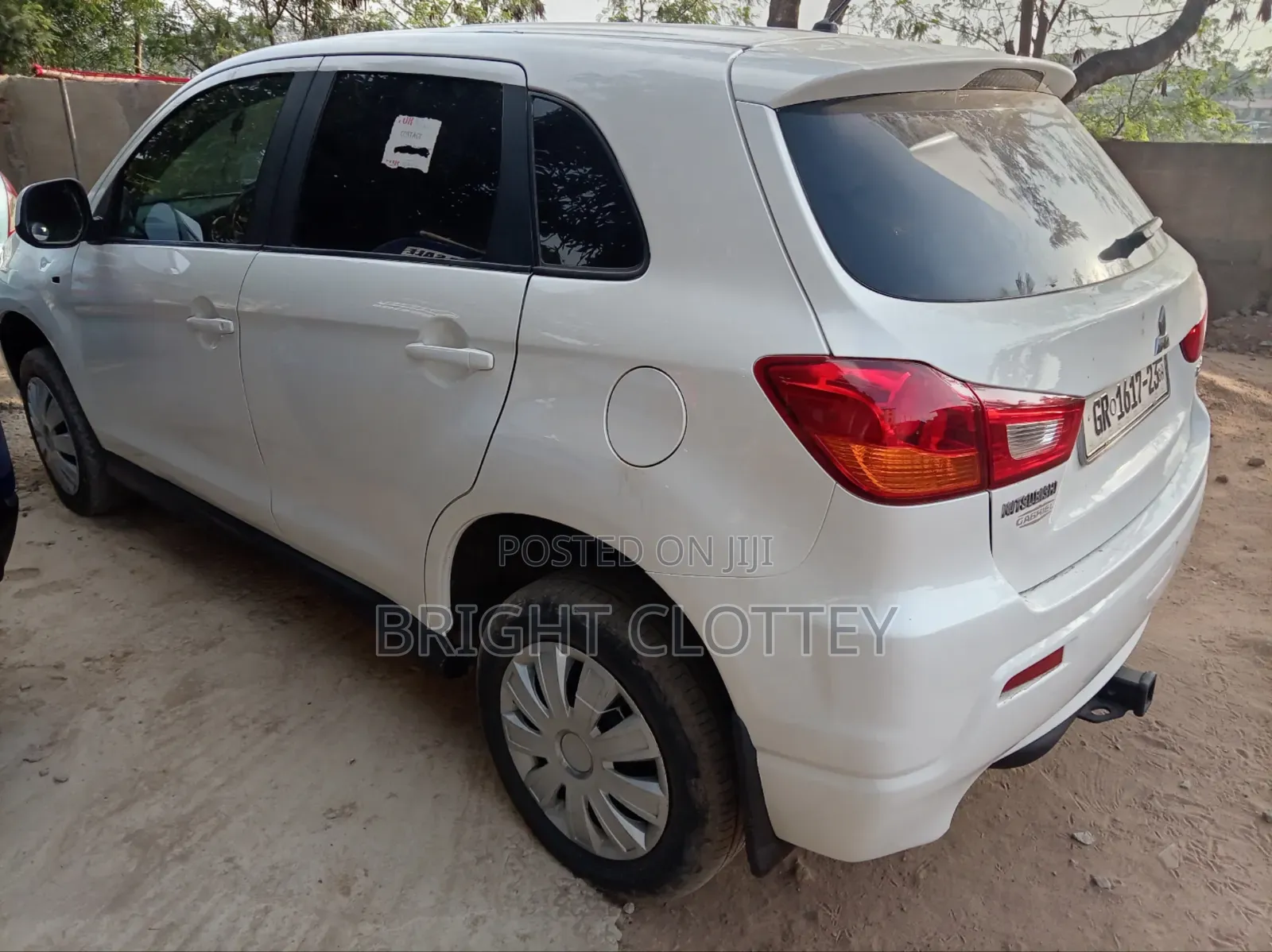 Mitsubishi Outlander 2015 White