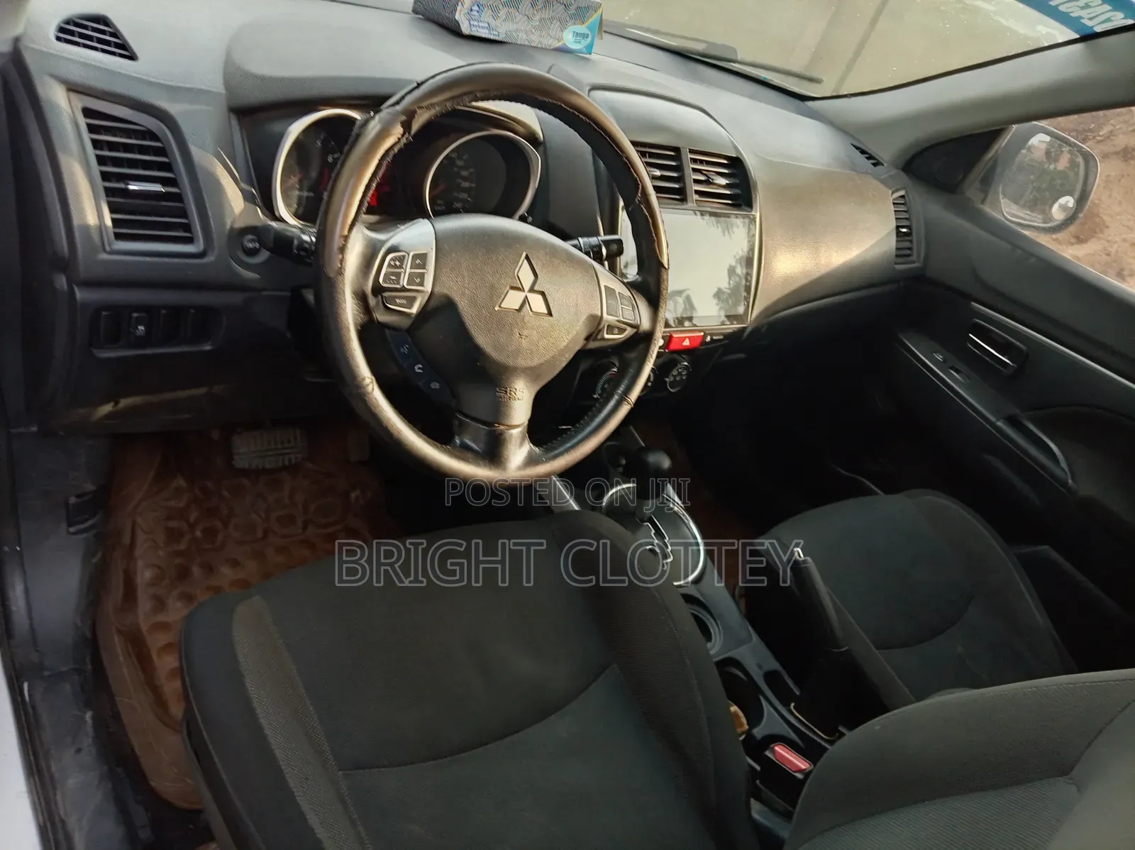 Mitsubishi Outlander 2015 White