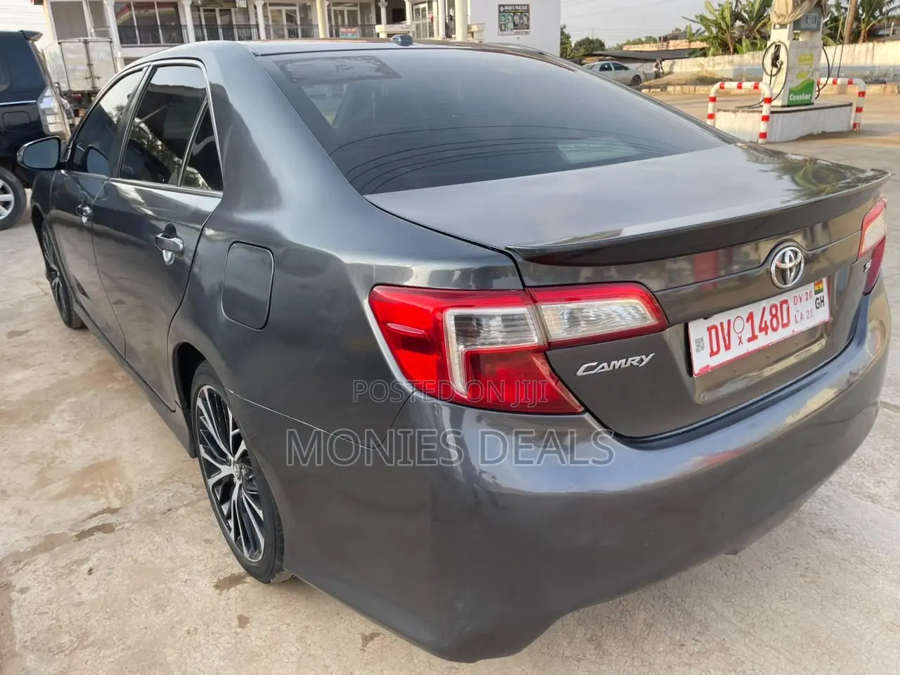 Toyota Camry SE 4dr Sedan (2.5L 4cyl 6A) 2014 Black