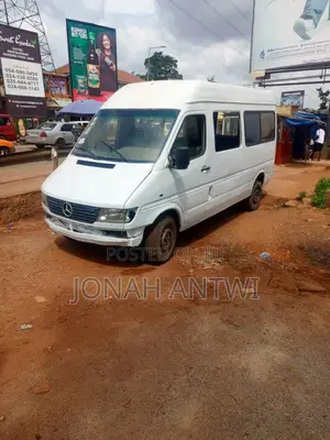 Mercedes-Benz Sprinter 2010 White