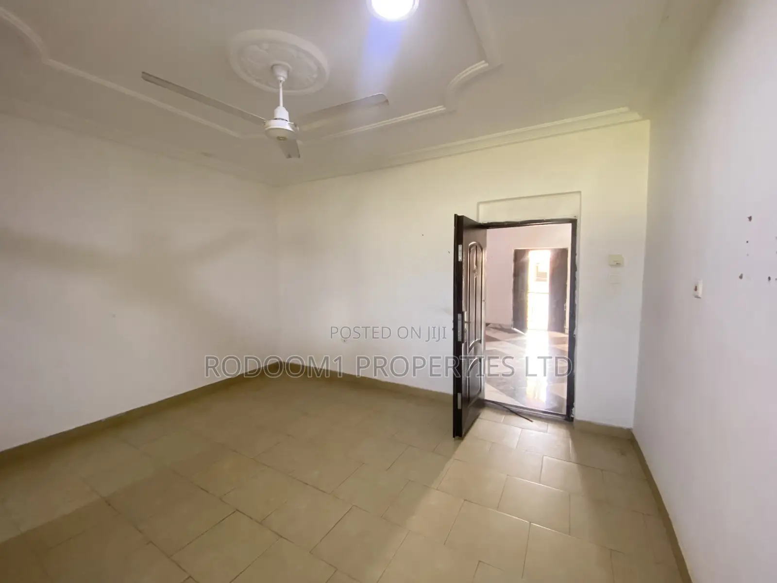 3bdrm Apartment in Asofan Ofankor for rent