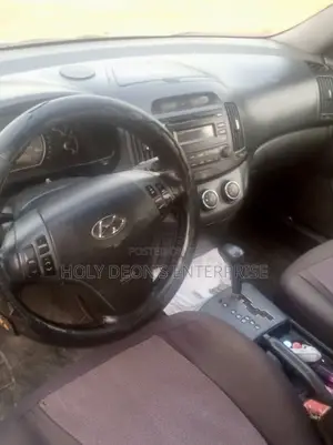 Hyundai Elantra 2010 Silver
