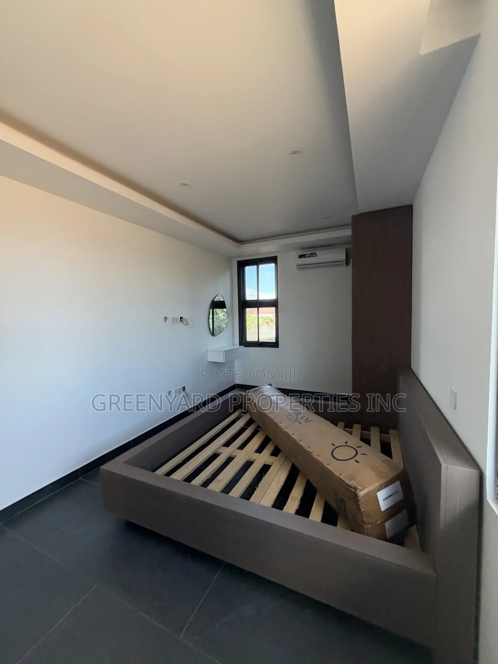 2bdrm Apartment in A&C Mall, East Legon for rent
