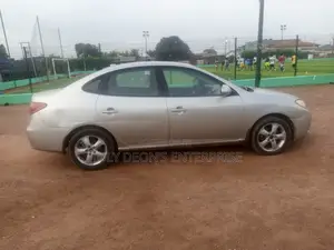 Hyundai Elantra 2010 Silver