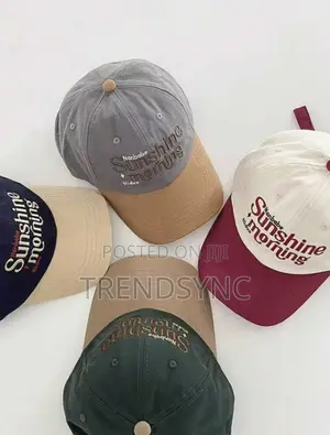 Unisex Casual Two-Tone Baseball Cap (Multiple Colors Available)