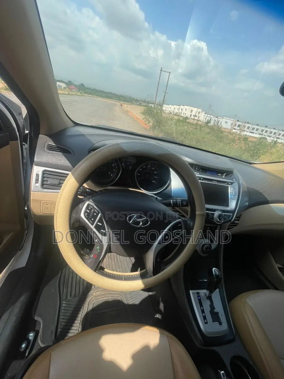 Hyundai Elantra 2012 White