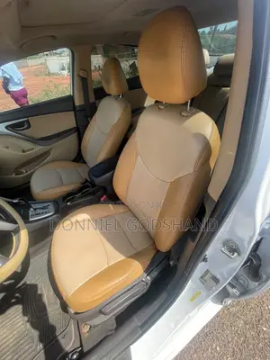Hyundai Elantra 2012 White