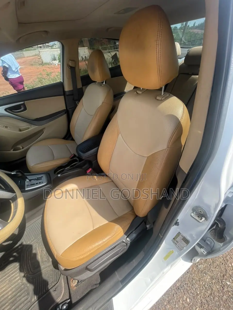 Hyundai Elantra 2012 White
