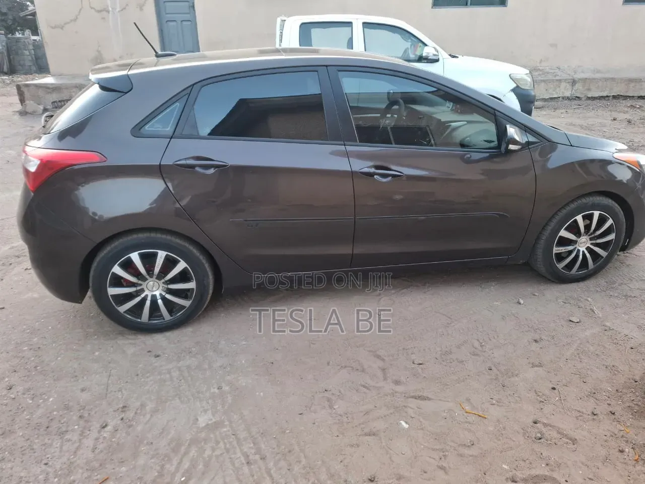 Hyundai Elantra Sport Sedan FWD (2.0L 4cyl 6A) 2016 Brown