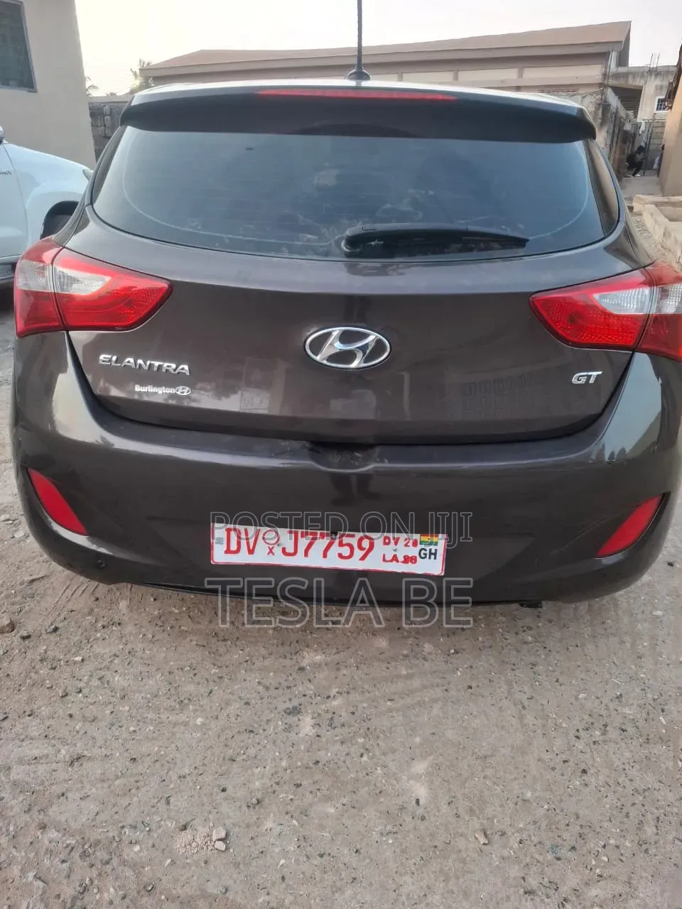 Hyundai Elantra Sport Sedan FWD (2.0L 4cyl 6A) 2016 Brown