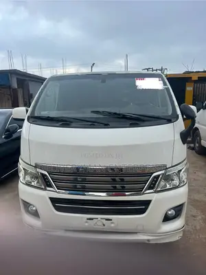 Nissan Caravan (Urvan) 2017 White