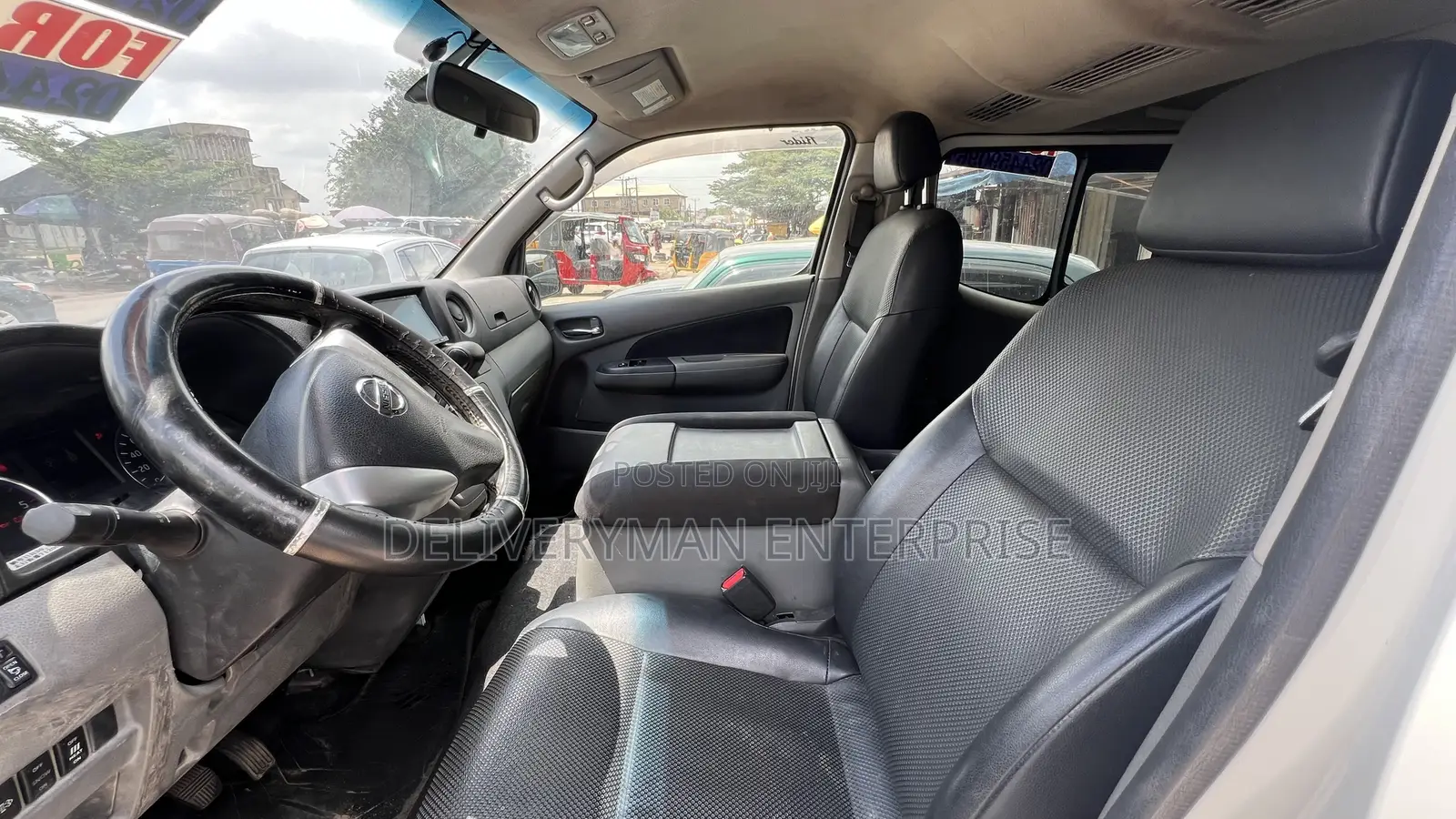 Nissan Caravan (Urvan) 2017 White