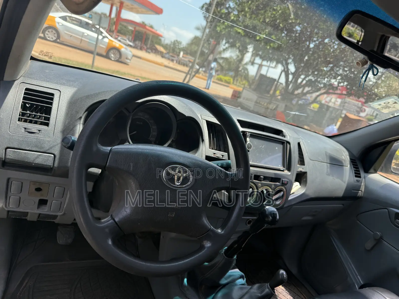 Toyota Hilux 2.0 VVT-i SRX 2010