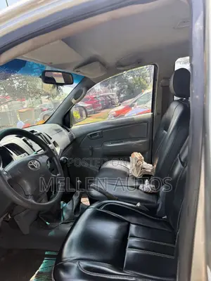 Toyota Hilux 2.0 VVT-i SRX 2010