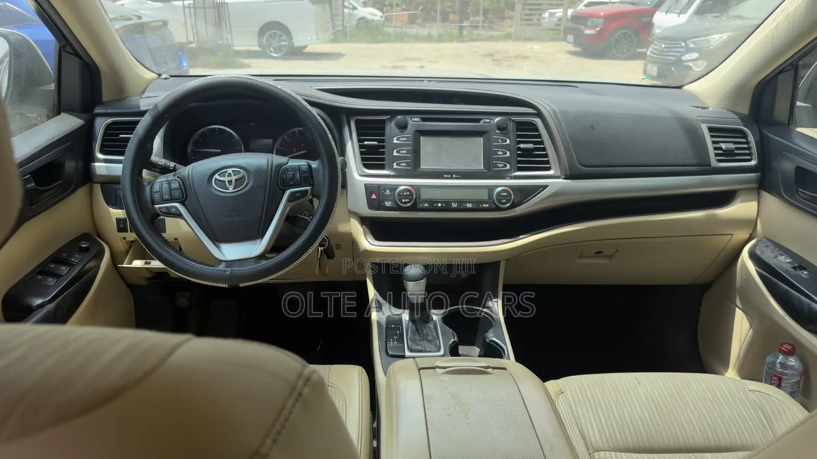 Toyota Highlander LE 4dr SUV (3.5L 6cyl 6A) 2014 Silver