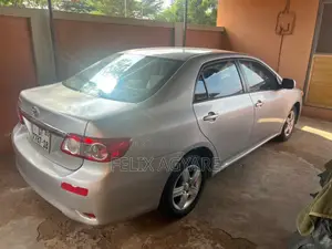 Toyota Corolla 2013 Silver