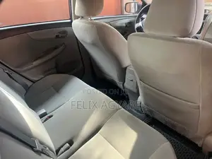 Toyota Corolla 2013 Silver